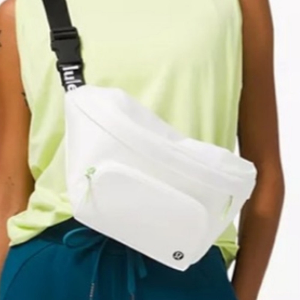 NWT Lululemon The Rest is Written Belt Bag *3L In White